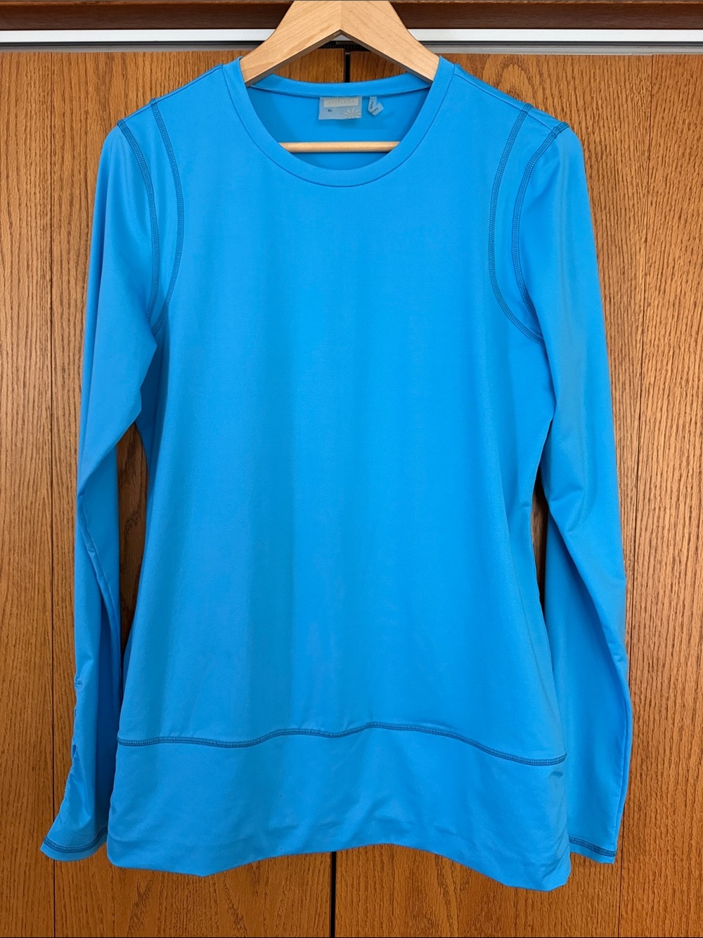 Athleta Lightweight Blue Women's Long-Sleeve Performance Top